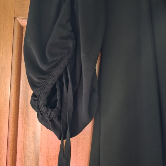 Chic Black Ruffled Dress - Picture 3 of 6